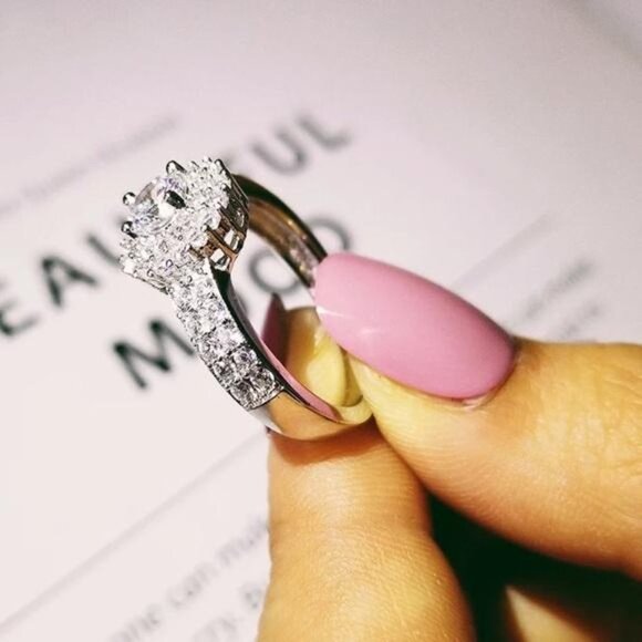 NEW 925 STERLING SILVER DIAMOND HALO RING, CUTE RING, SHINY RING. - Picture 4 of 6